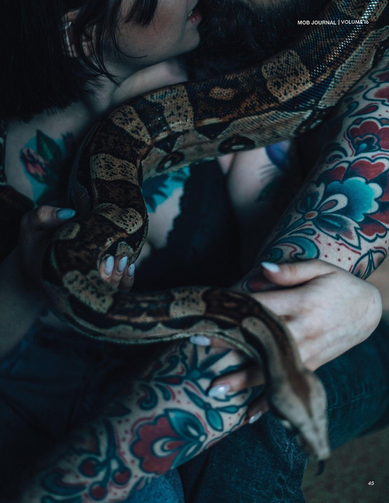 MOB JOURNAL | VOLUME SIXTEEN | ISSUE #48 - Mob Journal