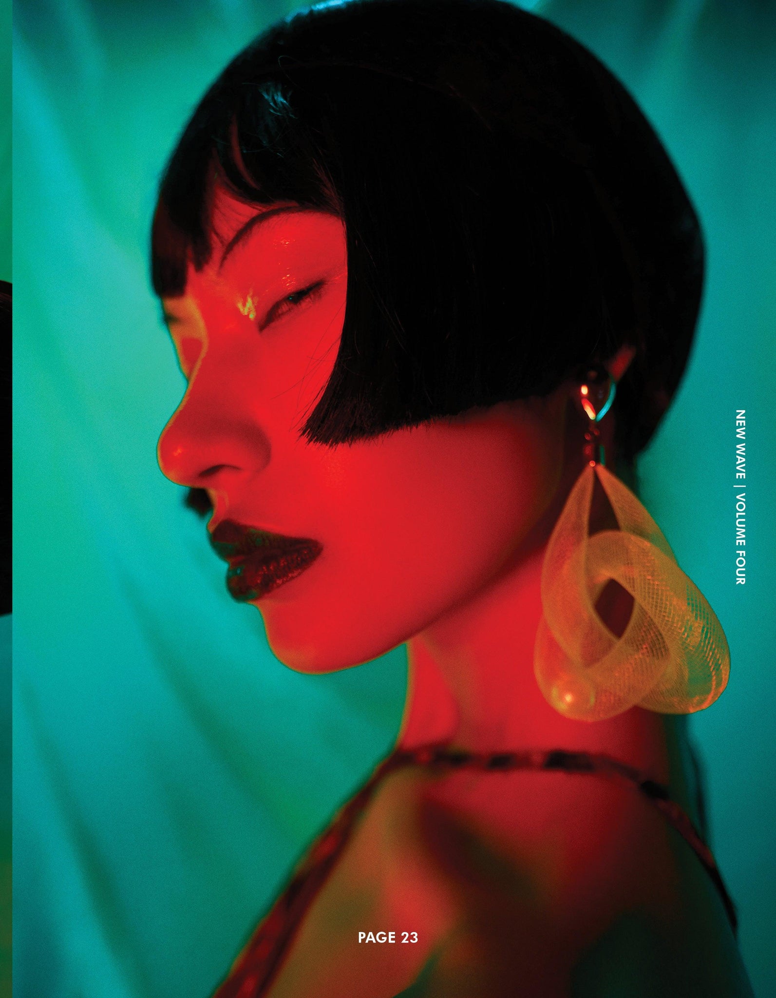NEW WAVE | VOLUME FOUR | ISSUE #01 - Mob Journal