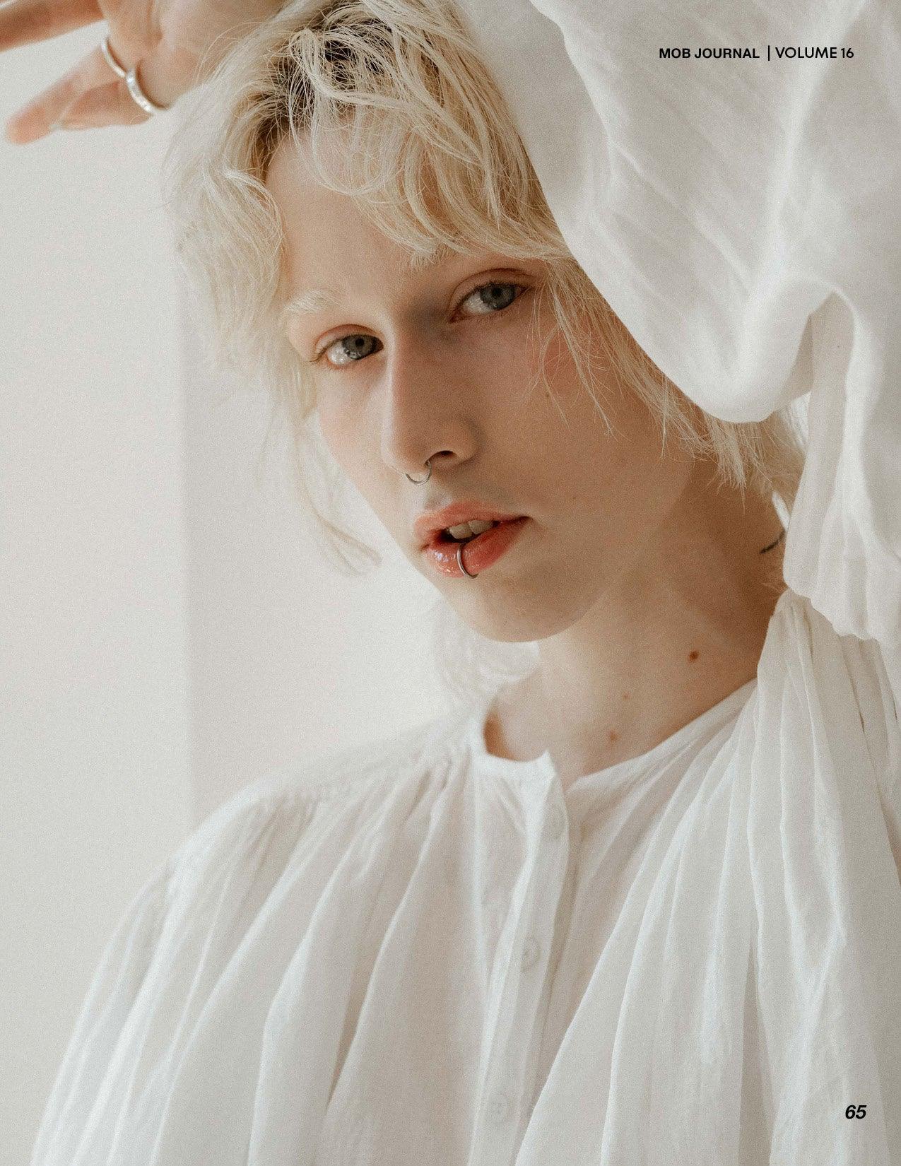 MOB JOURNAL | VOLUME SIXTEEN | ISSUE #31 - Mob Journal